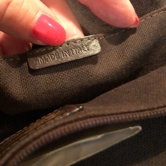 Burberry Thornley Bowler Bag - Picture 8 of 9